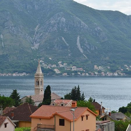 Apartments Dobrisa Kotor Zimmer foto